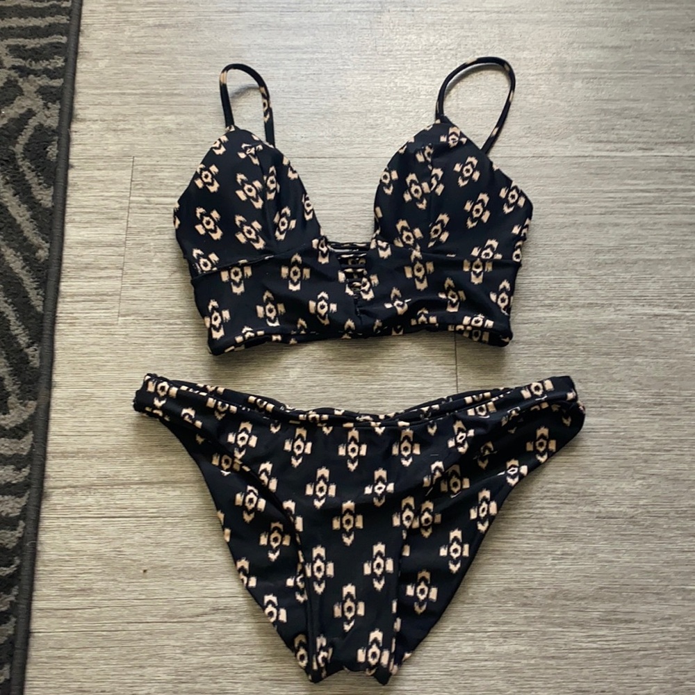 tori praver swim bikini
